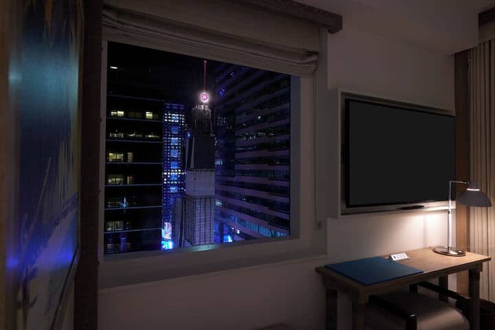 Room 25 of 60