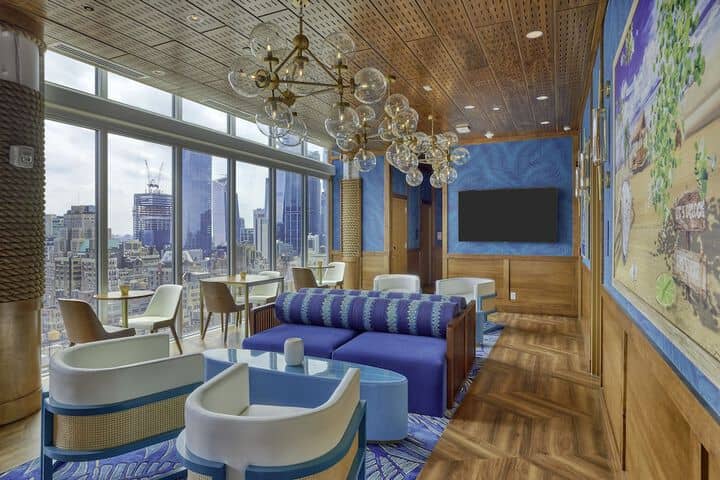Lounge 50 of 60