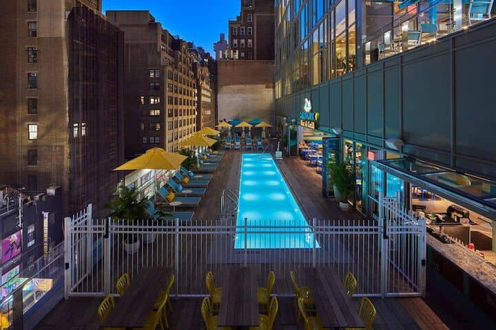 Pool 33 of 60